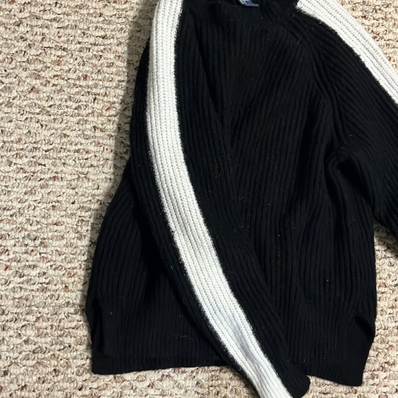 Black and White Sweater - Picture 2 of 3